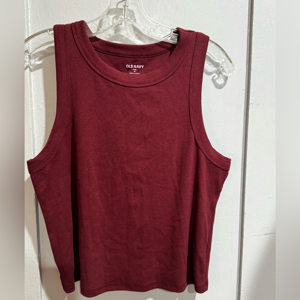 NWOT Old Navy Women's Burgundy Tank Top